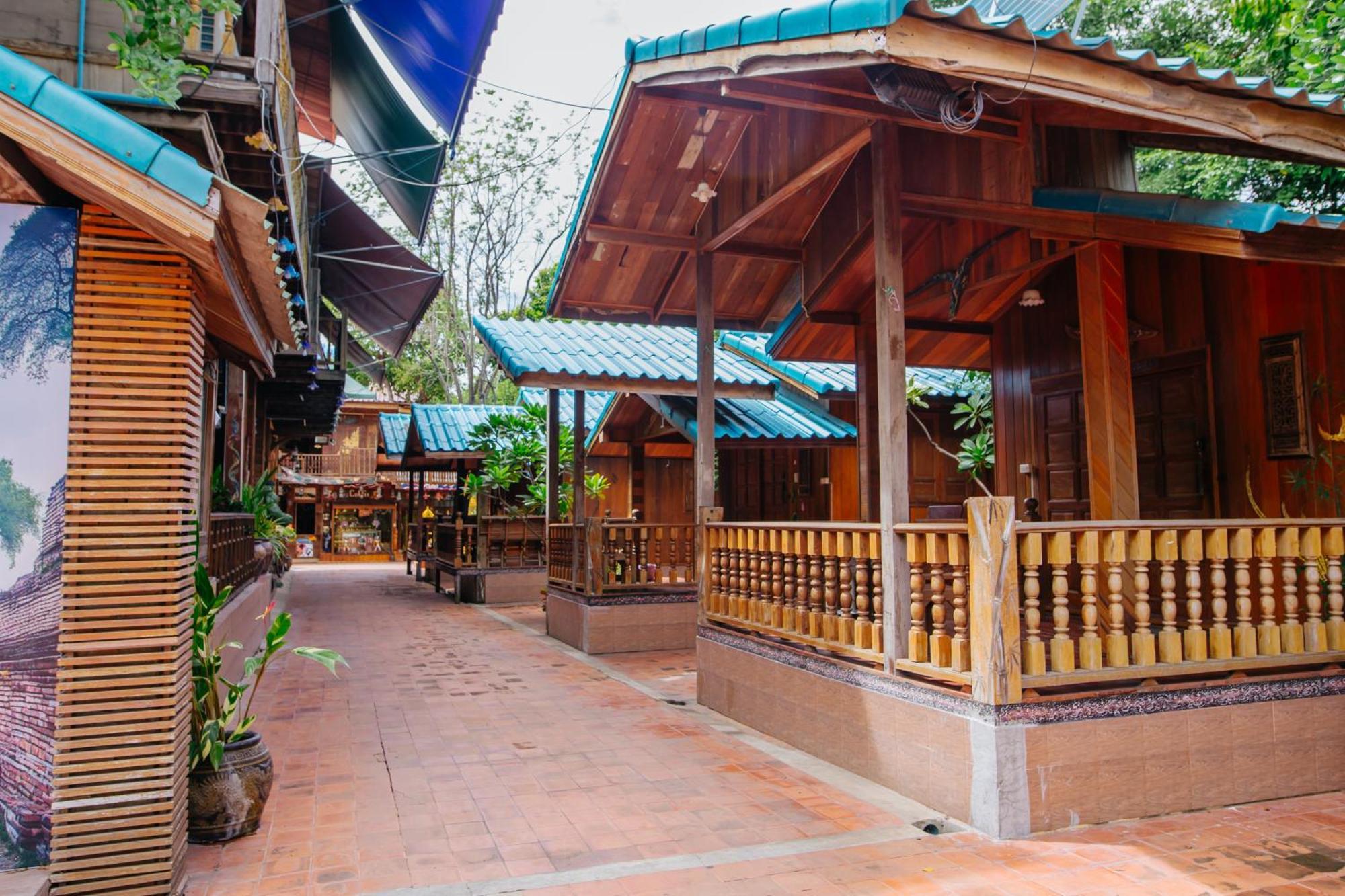 Klong Suan Plue Resort Пра Након Си Аютая Екстериор снимка