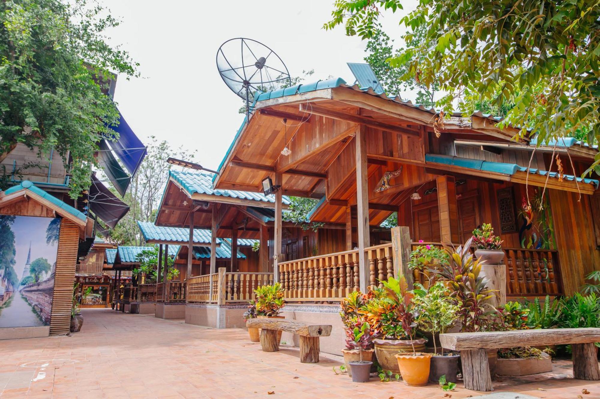 Klong Suan Plue Resort Пра Након Си Аютая Екстериор снимка