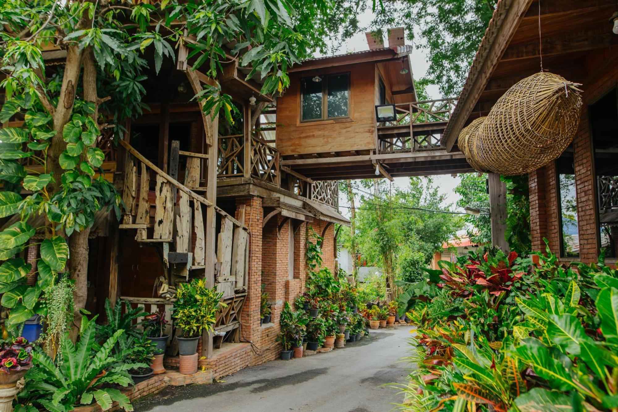 Klong Suan Plue Resort Пра Након Си Аютая Екстериор снимка